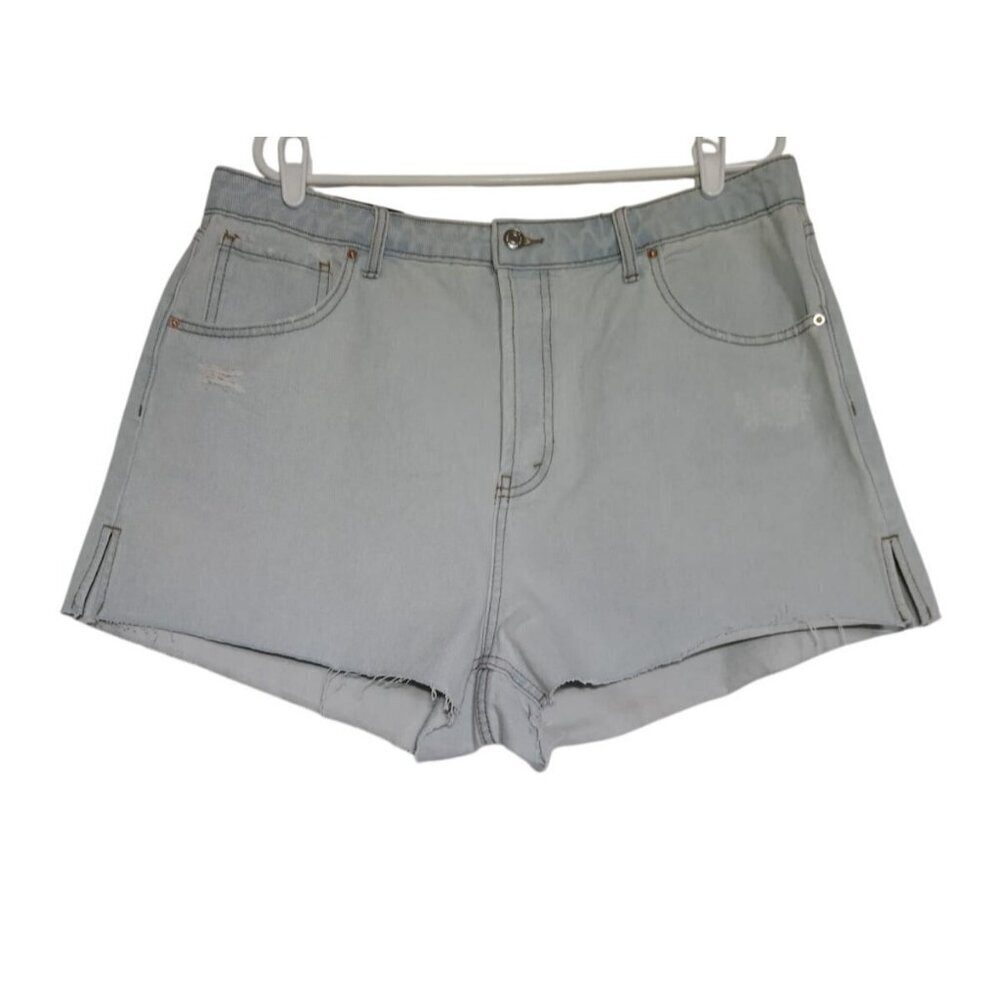 Wild Fable Women's Super High Waisted Light Wash Denim Cutout Shorts. NWT